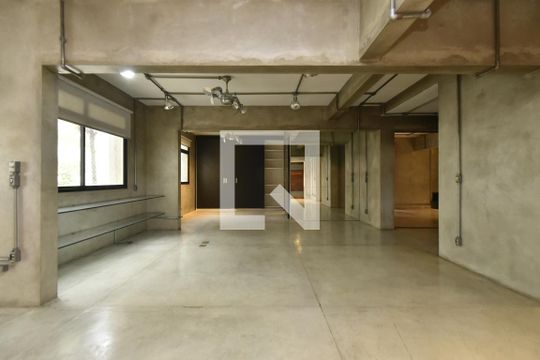 Sala de apartamento para alugar com 1 quarto, 132m² em Santa Cecilia, São Paulo