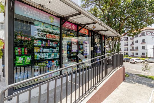 Mercadinho de apartamento para alugar com 3 quartos, 73m² em Jardim Santa Cruz (sacoma), São Paulo