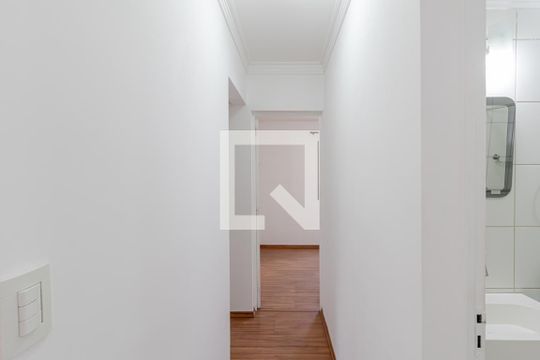 Corredor de apartamento para alugar com 3 quartos, 73m² em Jardim Santa Cruz (sacoma), São Paulo