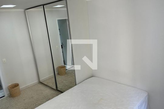 Suíte de apartamento para alugar com 2 quartos, 65m² em Setor Bueno, Goiânia