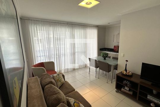 Sala de apartamento para alugar com 2 quartos, 65m² em Setor Bueno, Goiânia
