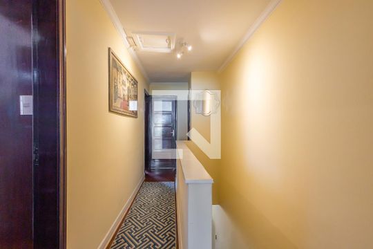Corredor de casa à venda com 3 quartos, 222m² em Jardim America, São Paulo