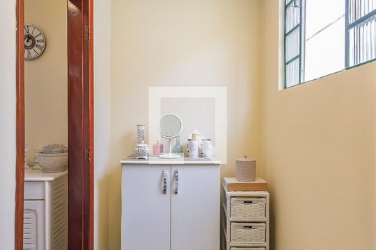 Suíte de casa à venda com 3 quartos, 222m² em Jardim America, São Paulo