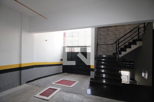 estacionamento/vagas de apartamento à venda com 3 quartos, 64m² em Vila Guilhermina, São Paulo
