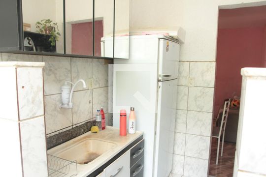 Cozinha de apartamento à venda com 2 quartos, 51m² em São Francisco, Belo Horizonte