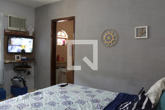 Quarto Suíte de casa para alugar com 3 quartos, 270m² em Jardim Santa Adélia, São Paulo