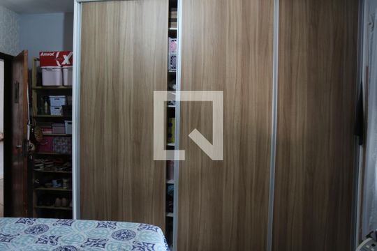 Quarto Suíte de casa para alugar com 3 quartos, 270m² em Jardim Santa Adélia, São Paulo