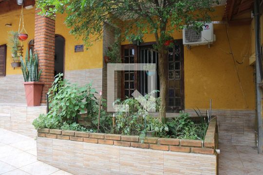 Área comum de casa para alugar com 3 quartos, 270m² em Jardim Santa Adélia, São Paulo