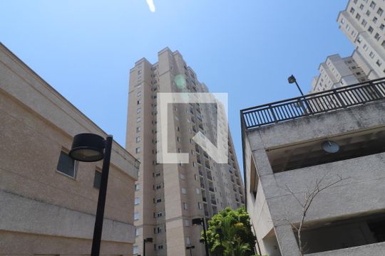 Fachada de apartamento para alugar com 2 quartos, 48m² em Penha de França, São Paulo