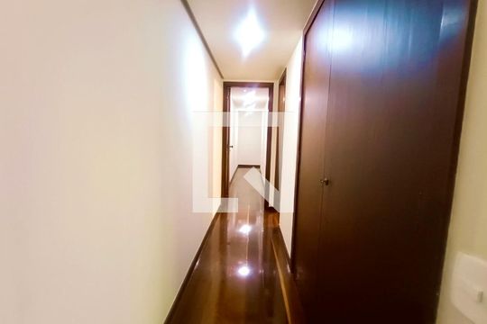 Corredor  de apartamento à venda com 4 quartos, 237m² em Ipanema, Rio de Janeiro