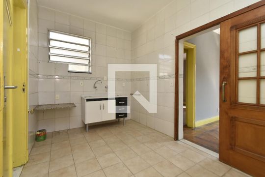 Cozinha de apartamento para alugar com 2 quartos, 70m² em Campos Elíseos, São Paulo