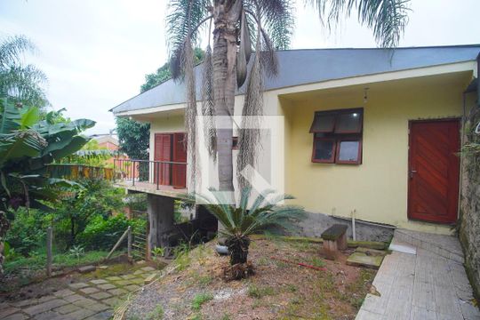Área externa de casa para alugar com 2 quartos, 160m² em Rondônia, Novo Hamburgo