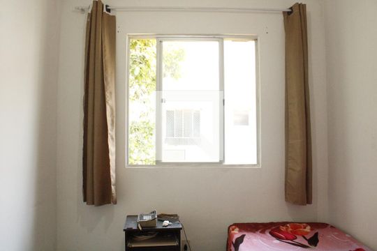 Quarto Casal de apartamento à venda com 2 quartos, 48m² em Chácaras Califórnia, Contagem