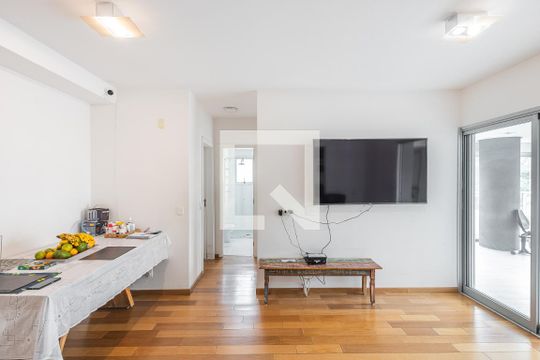 Sala de apartamento à venda com 2 quartos, 90m² em Pinheiros, São Paulo