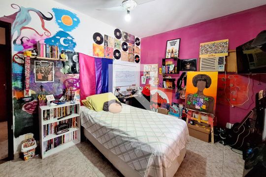 Quarto 1 de casa à venda com 2 quartos, 450m² em Itaipu, Niterói