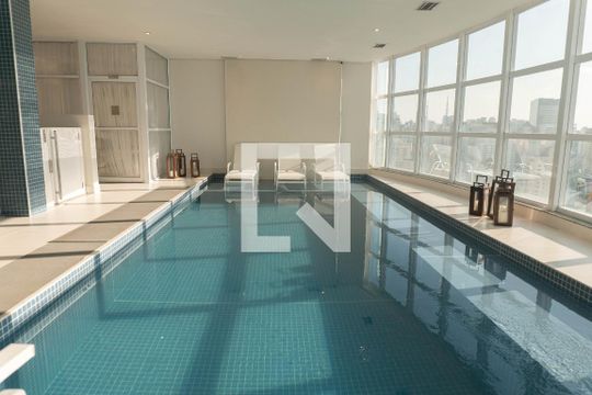Área comum - Piscina de apartamento para alugar com 1 quarto, 56m² em Consolação, São Paulo