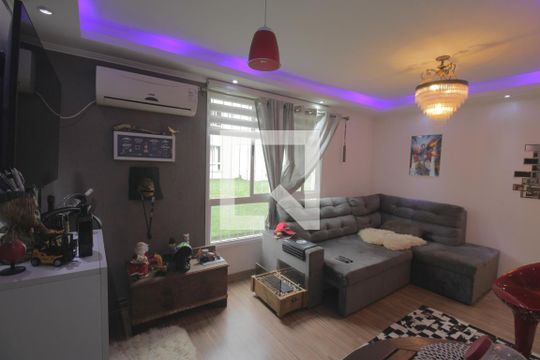 Sala de apartamento à venda com 3 quartos, 60m² em Mato Grande, Canoas
