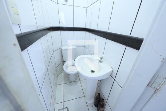Banheiro de apartamento para alugar com 3 quartos, 115m² em Setor Central, Goiânia