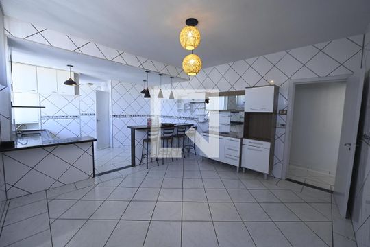Cozinha de apartamento para alugar com 3 quartos, 115m² em Setor Central, Goiânia