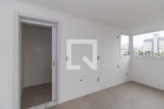 Cozinha e Área de Serviço de apartamento à venda com 3 quartos, 112m² em Auxiliadora, Porto Alegre