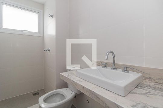 Banheiro da Suíte 1 de apartamento à venda com 3 quartos, 112m² em Auxiliadora, Porto Alegre
