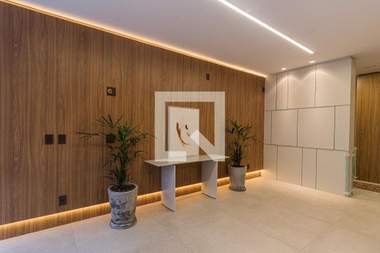 Hall de entrada de apartamento à venda com 3 quartos, 112m² em Auxiliadora, Porto Alegre