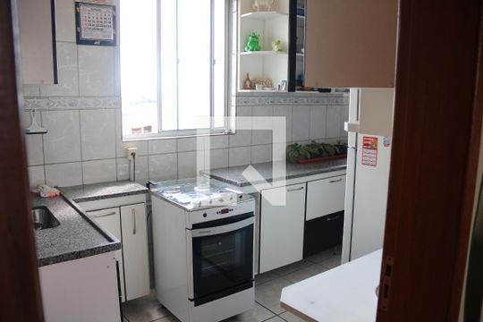 Cozinha de apartamento à venda com 3 quartos, 102m² em Eldorado, Contagem