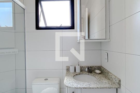 Banheiro de kitnet/studio para alugar com 1 quarto, 37m² em Vila Mariana, São Paulo