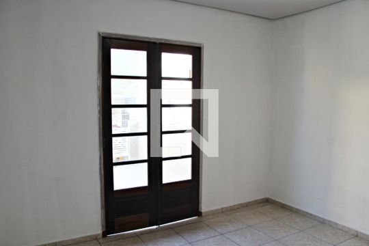 Quarto 01 de casa para alugar com 2 quartos, 145m² em Vila Sorocabana, Guarulhos