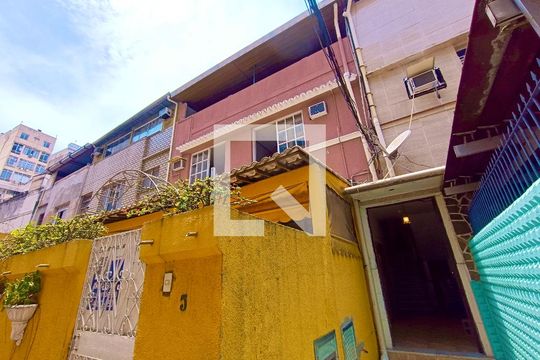 Fachada interna de casa à venda com 4 quartos, 150m² em Copacabana, Rio de Janeiro
