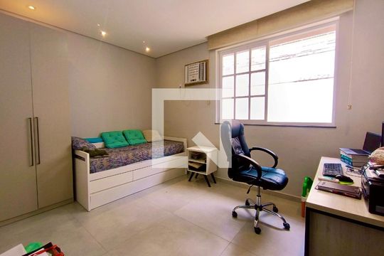 Quarto 2 de casa à venda com 4 quartos, 150m² em Copacabana, Rio de Janeiro