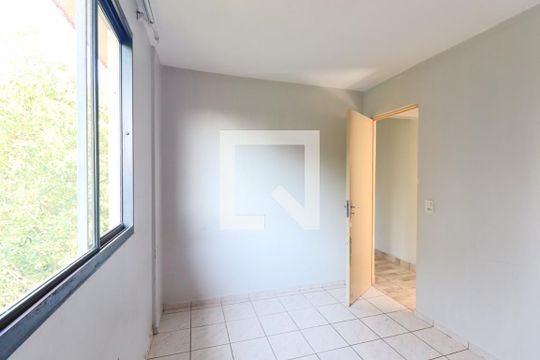Quarto 1 de apartamento para alugar com 2 quartos, 48m² em Campo Comprido, Curitiba