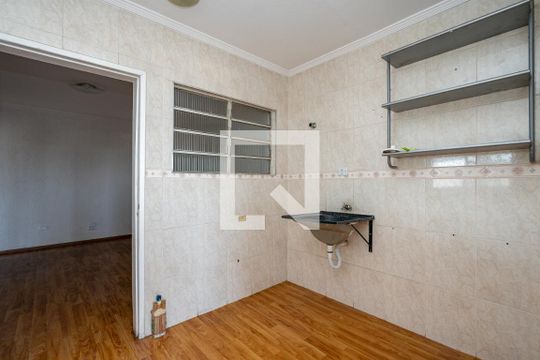Área de Serviço de casa à venda com 3 quartos, 600m² em Vila Fachini, São Paulo