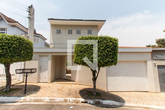 Fachada de casa de condomínio à venda com 5 quartos, 550m² em Barro Branco (zona Norte), São Paulo