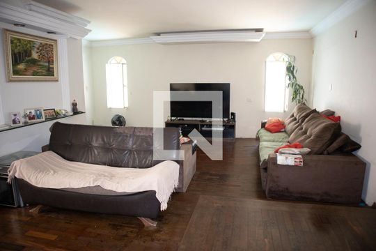Sala de casa à venda com 3 quartos, 340m² em Barro Branco (zona Norte), São Paulo