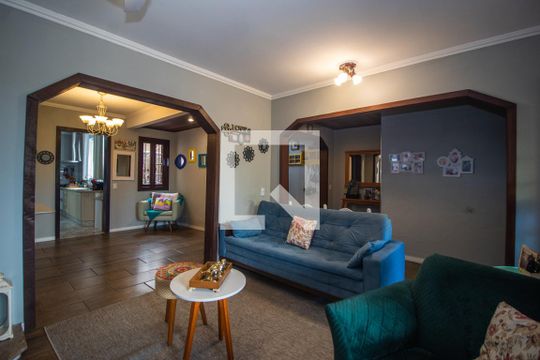 Sala de casa à venda com 4 quartos, 238m² em Partenon, Porto Alegre