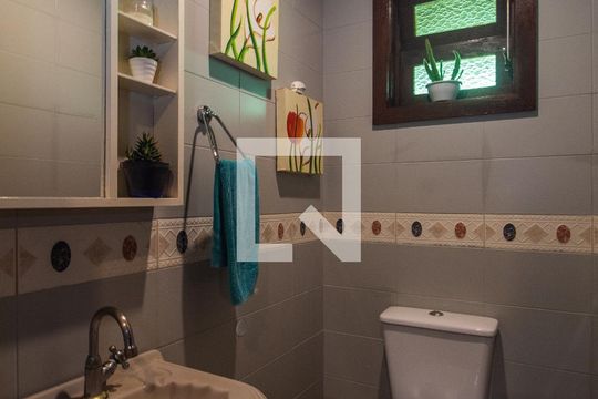 Lavabo de casa à venda com 4 quartos, 238m² em Partenon, Porto Alegre