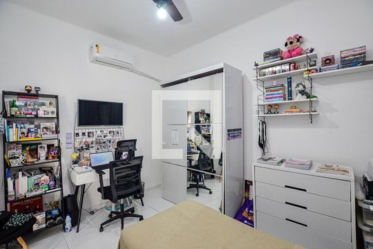 Quarto 2 de casa à venda com 5 quartos, 120m² em Santa Rosa, Niterói