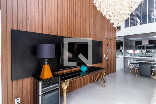 Sala de TV de apartamento para alugar com 3 quartos, 200m² em Sítio Tamboré Alphaville, Barueri