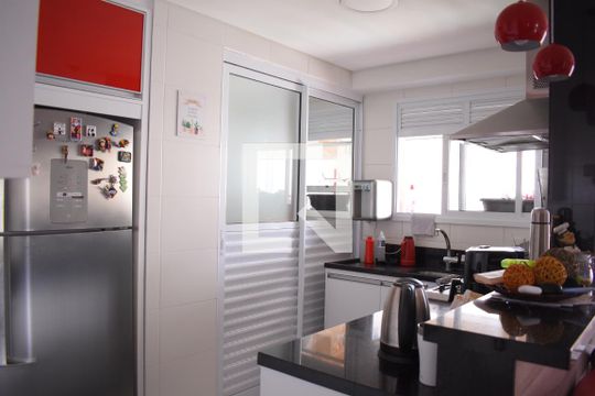Cozinha de apartamento para alugar com 3 quartos, 89m² em Portão, Curitiba