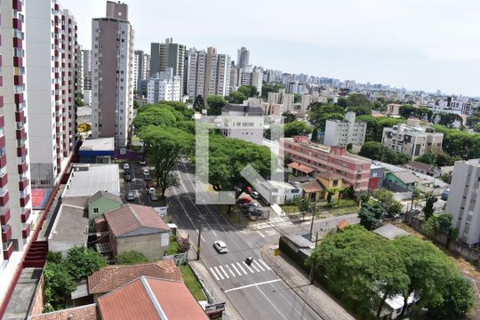Vista do Quarto 3 de apartamento para alugar com 3 quartos, 89m² em Portão, Curitiba