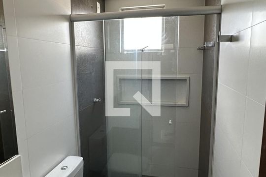 Banheiro Suite de apartamento para alugar com 2 quartos, 90m² em Alto da Glória, Goiânia