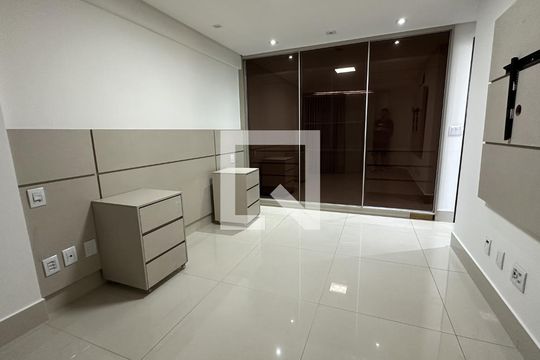 Suite de apartamento para alugar com 2 quartos, 90m² em Alto da Glória, Goiânia