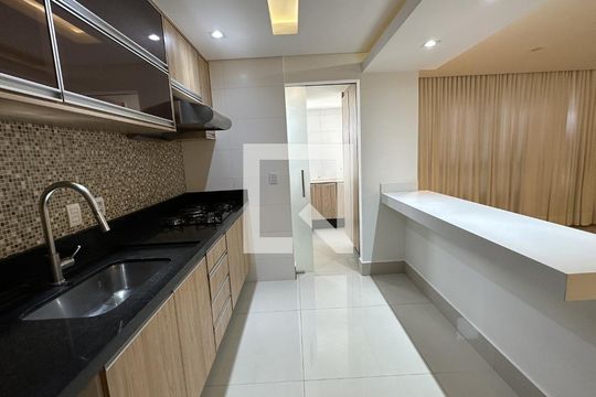 Cozinha de apartamento à venda com 2 quartos, 90m² em Alto da Glória, Goiânia