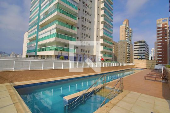 Área Comum - Piscina  de apartamento para alugar com 2 quartos, 65m² em Pompéia, Santos