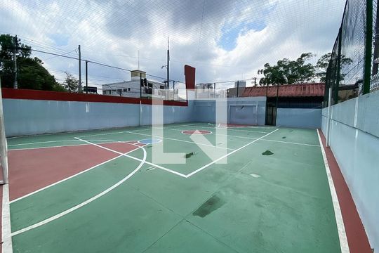 Quadra de apartamento à venda com 2 quartos, 49m² em Baeta Neves, São Bernardo do Campo