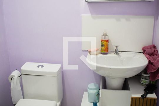 Banheiro de apartamento à venda com 2 quartos, 40m² em Vila Sabrina, São Paulo