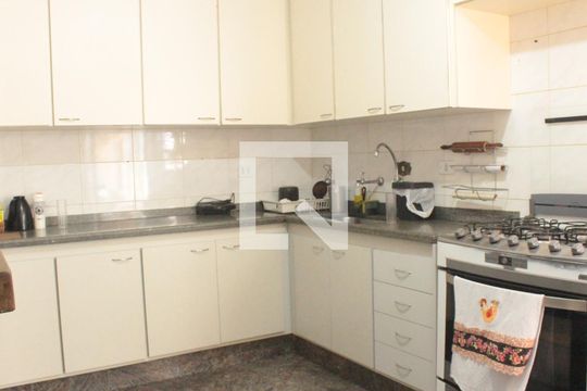 Cozinha de casa à venda com 3 quartos, 104m² em Jardim Monte Kemel, São Paulo