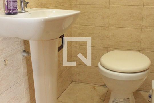 Banheiro Social de casa à venda com 3 quartos, 104m² em Jardim Monte Kemel, São Paulo