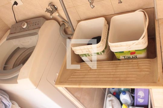 Área de Serviço de casa à venda com 3 quartos, 104m² em Jardim Monte Kemel, São Paulo